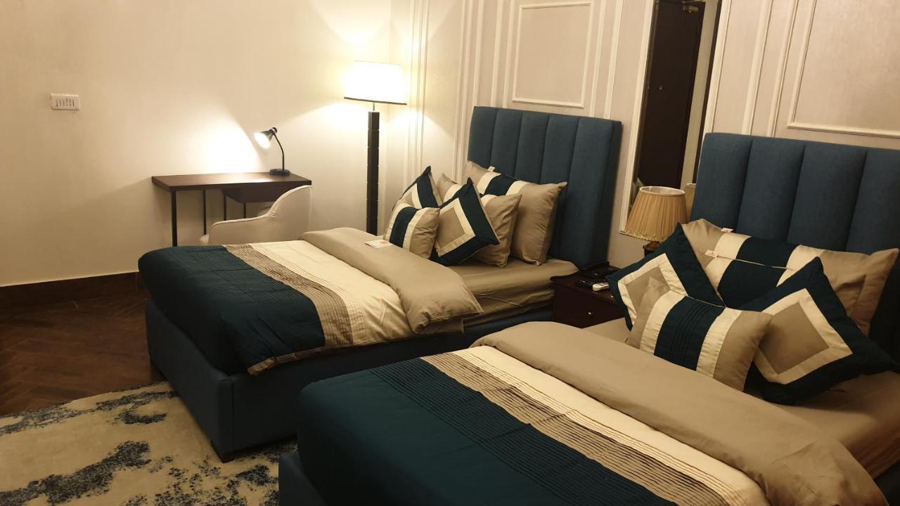 Belmorris Hotels & Resorts Multan Bagian luar foto