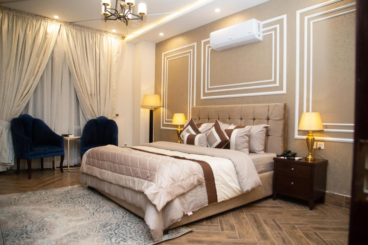 Belmorris Hotels & Resorts Multan Bagian luar foto